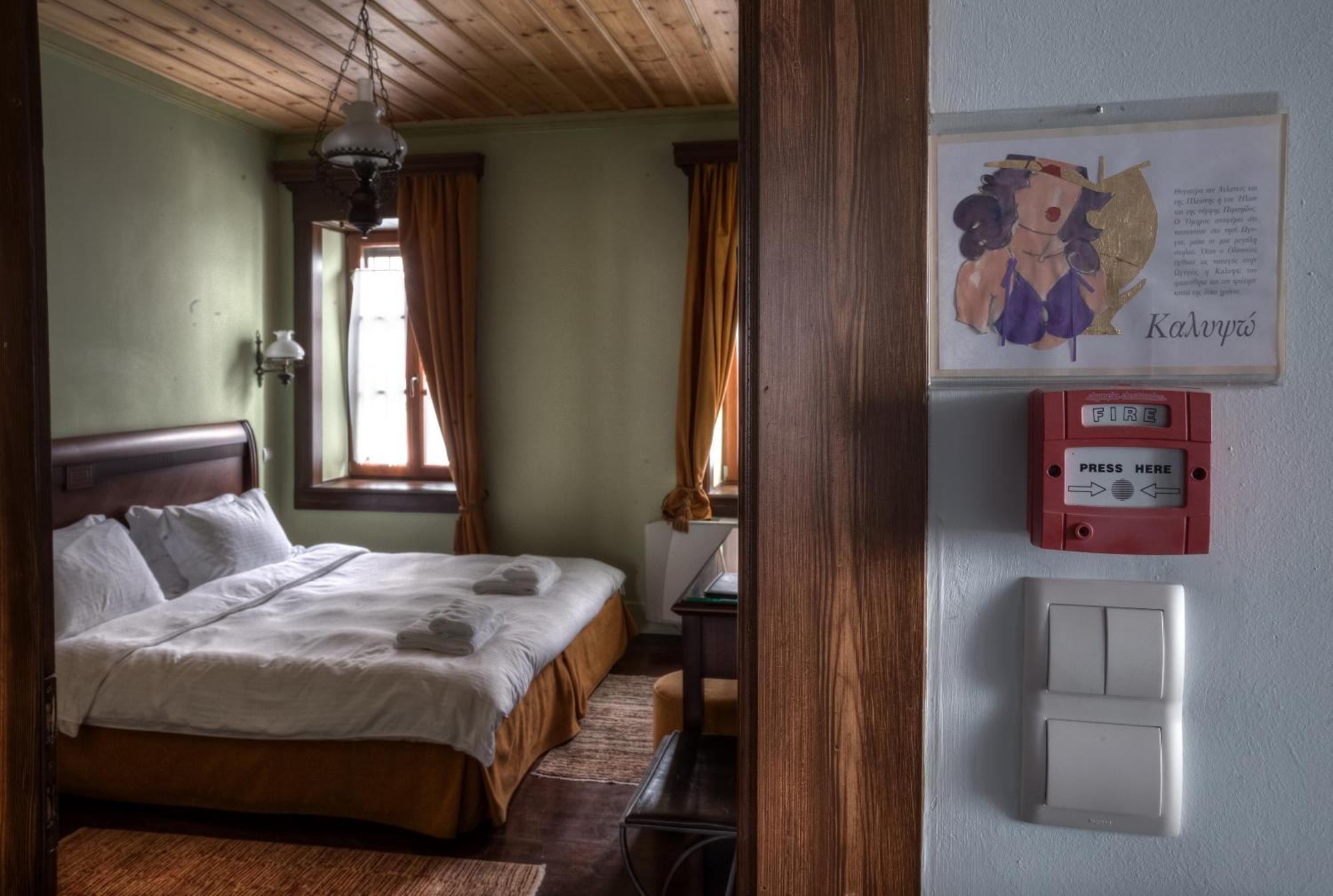 Nymfes Hotel Nimfaíon Rom bilde