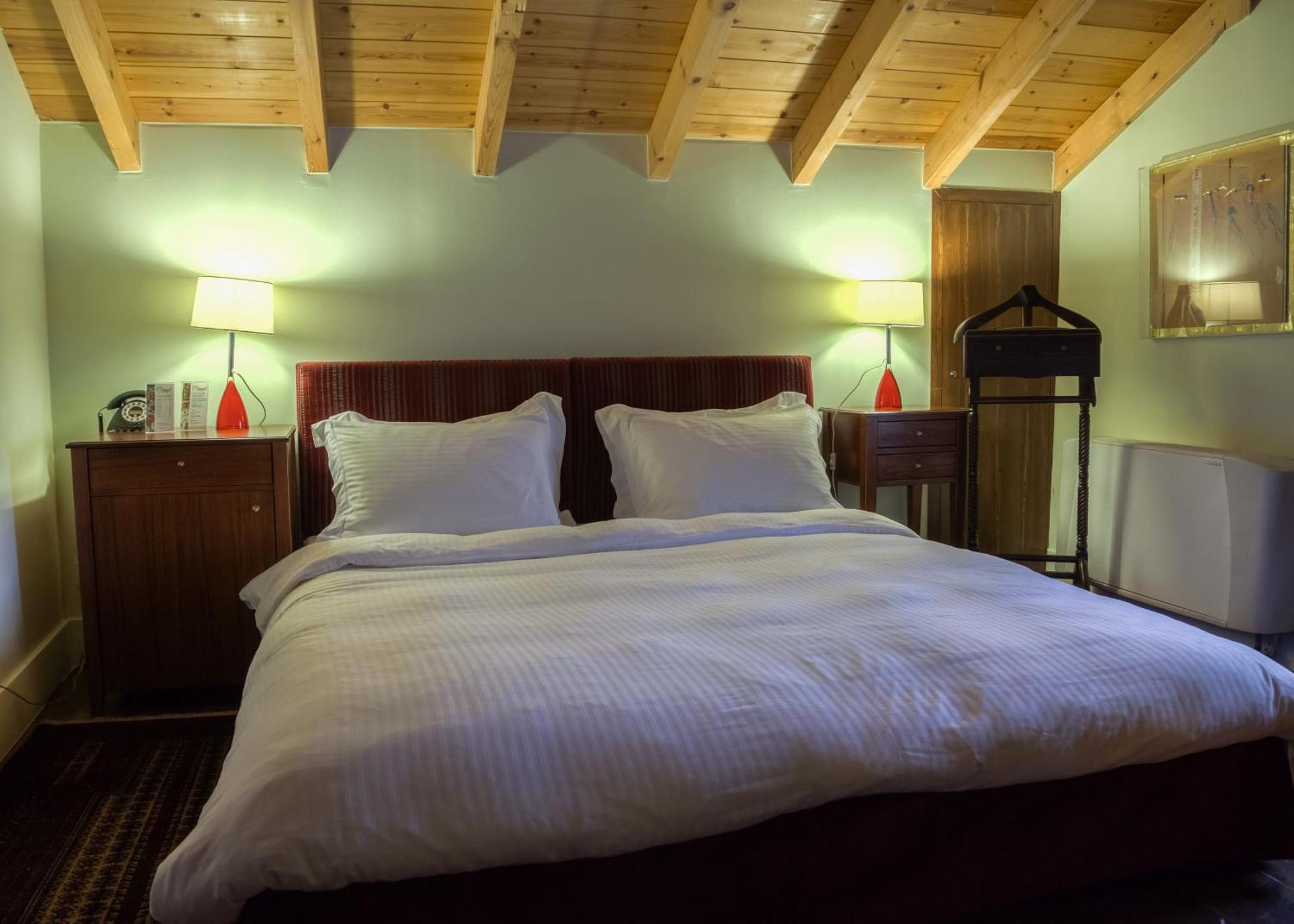 Nymfes Hotel Nimfaíon Rom bilde